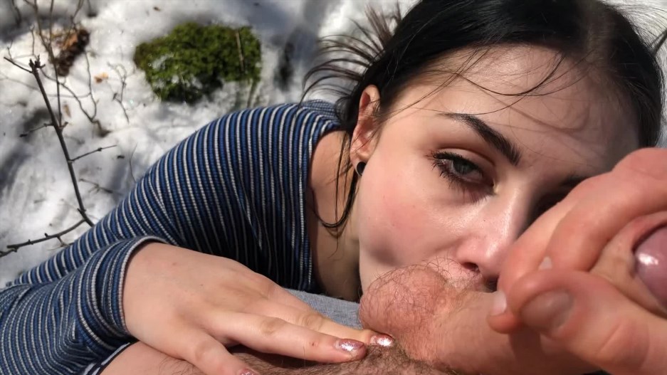 SophiaWolfe – Sucking Cock in the Great Outdoors